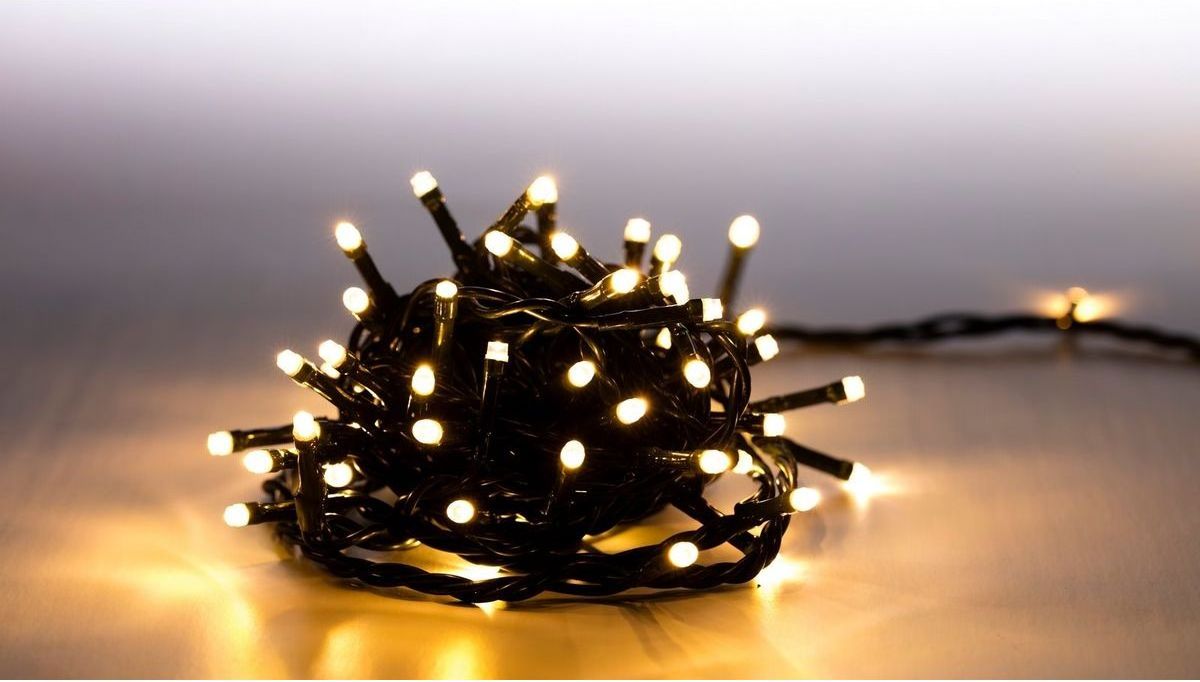 Marimex Řetěz světelný 100 LED 5 m teplá bílá zelený kabel 8 funkcí - obrázek 1