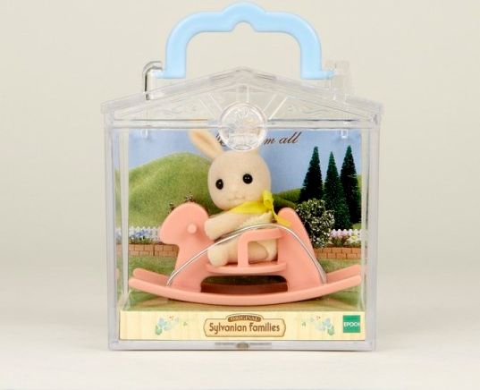 Sylvanian Families - Baby příslušenství štěně, méďa, králík si hrají venku - obrázek 3