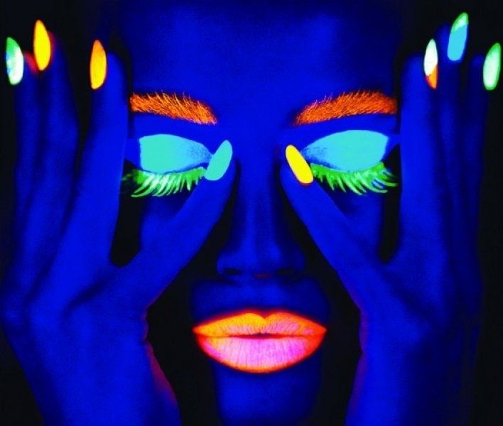 Fluorescenční prášek do laku na nehty - obrázek 1