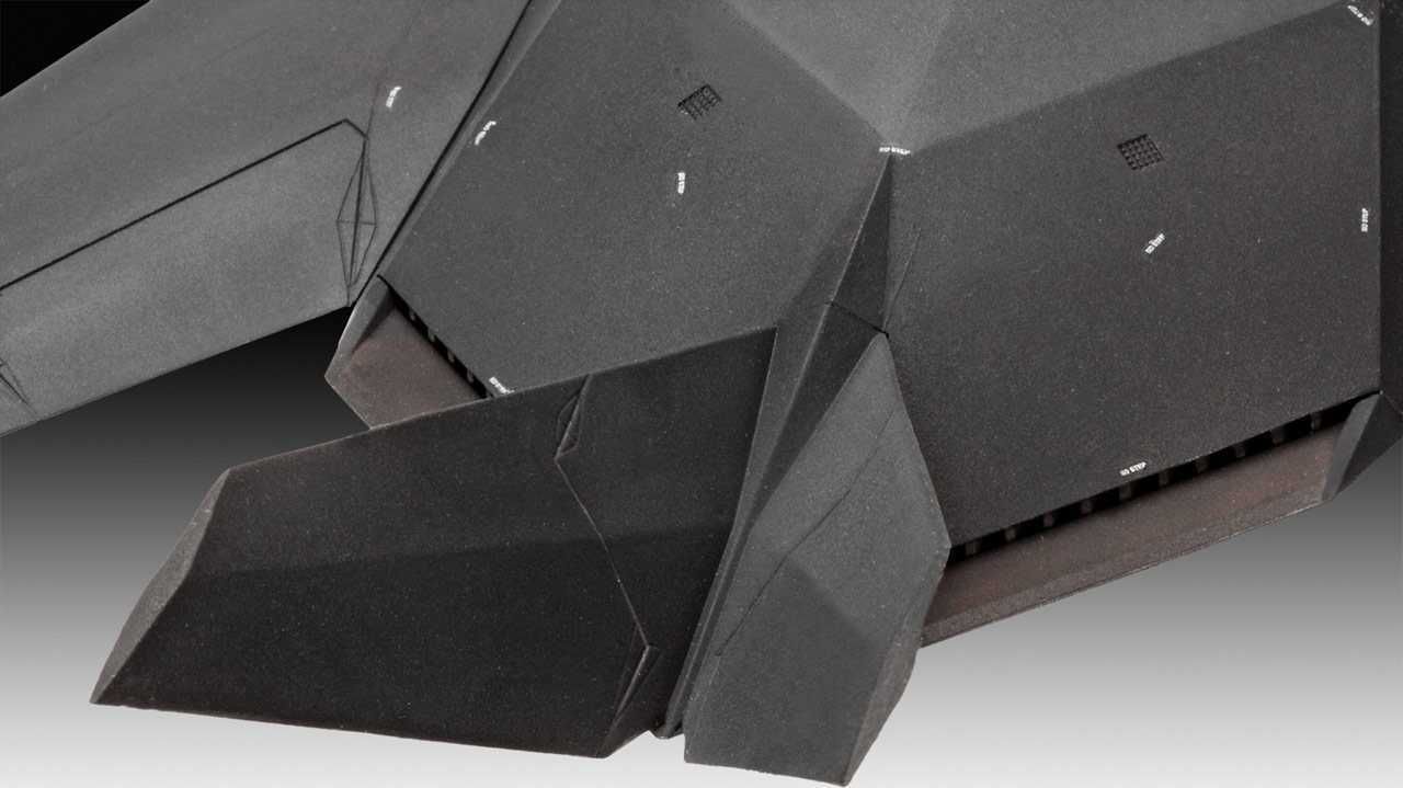 REVELL Plastic ModelKit letadlo 03899 - Lockheed Martin F-117A Nighthawk Stealth Fighter (1:72) - obrázek 6