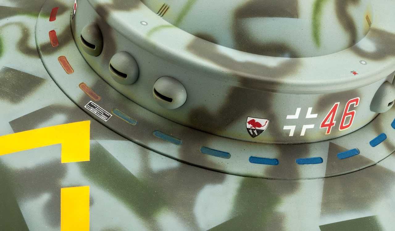 REVELL Plastic ModelKit letadlo 03903 - Flying Saucer Haunebu (1:72) - obrázek 5