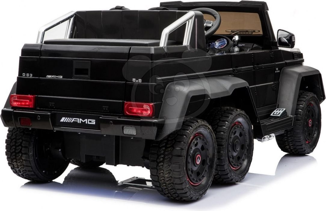 Mercedes-Benz G63 6X6 - bilé - obrázek 10