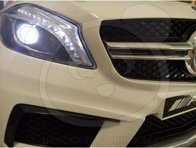 Elektrické autíčko Mercedes-Benz A45 AMG - červený - obrázek 12