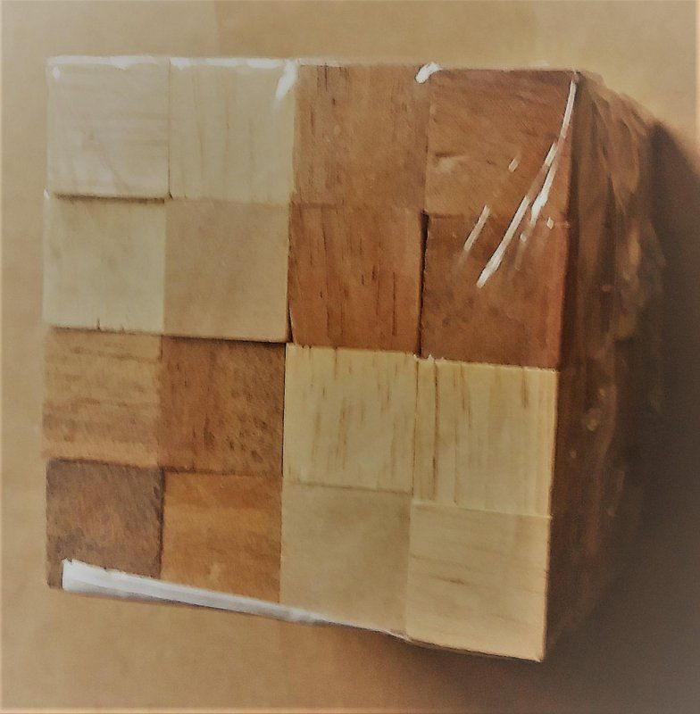 Had Kobra 4x4x4 - obrázek 1