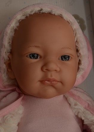 Realistické miminko - holčička - Pikolin na ručníku - obrázek 1