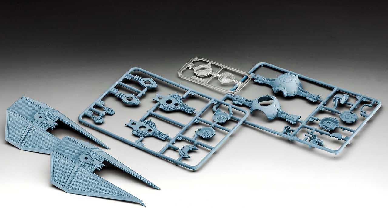 REVELL Plastic ModelKit SW 03603 - TIE Interceptor (1:90) - obrázek 4