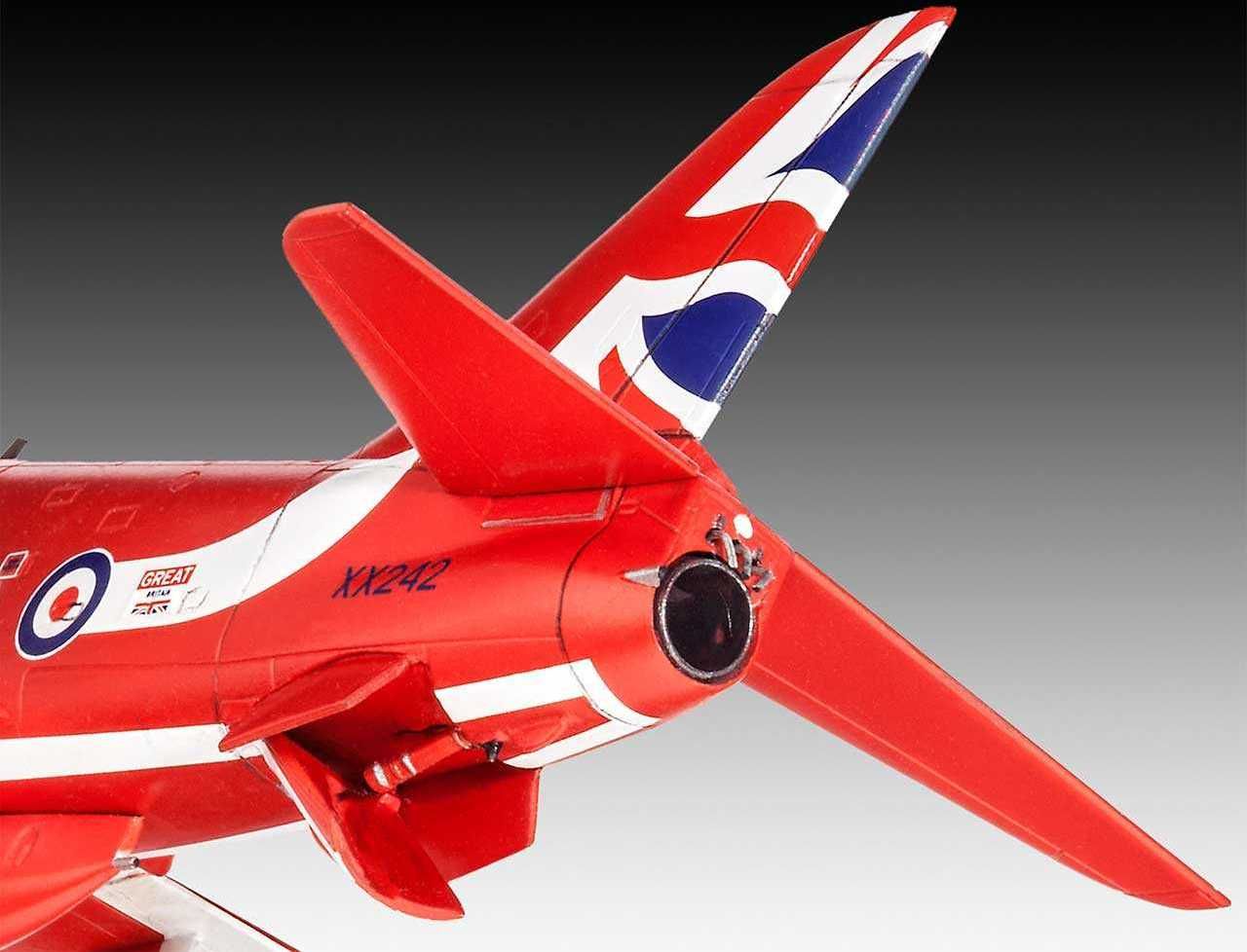 REVELL Plastic ModelKit letadlo 04921 - BAe Hawk T.1 Red Arrows (1:72) - obrázek 3