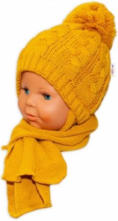 BABY NELLYS Zimní pletená čepička s šálou Baby Bear - hořčicová s bambulkou - obrázek 1