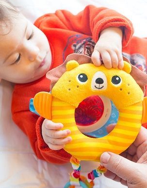 BenBat Hračka závěsná Dazzle Friends lev 0m+ - obrázek 5
