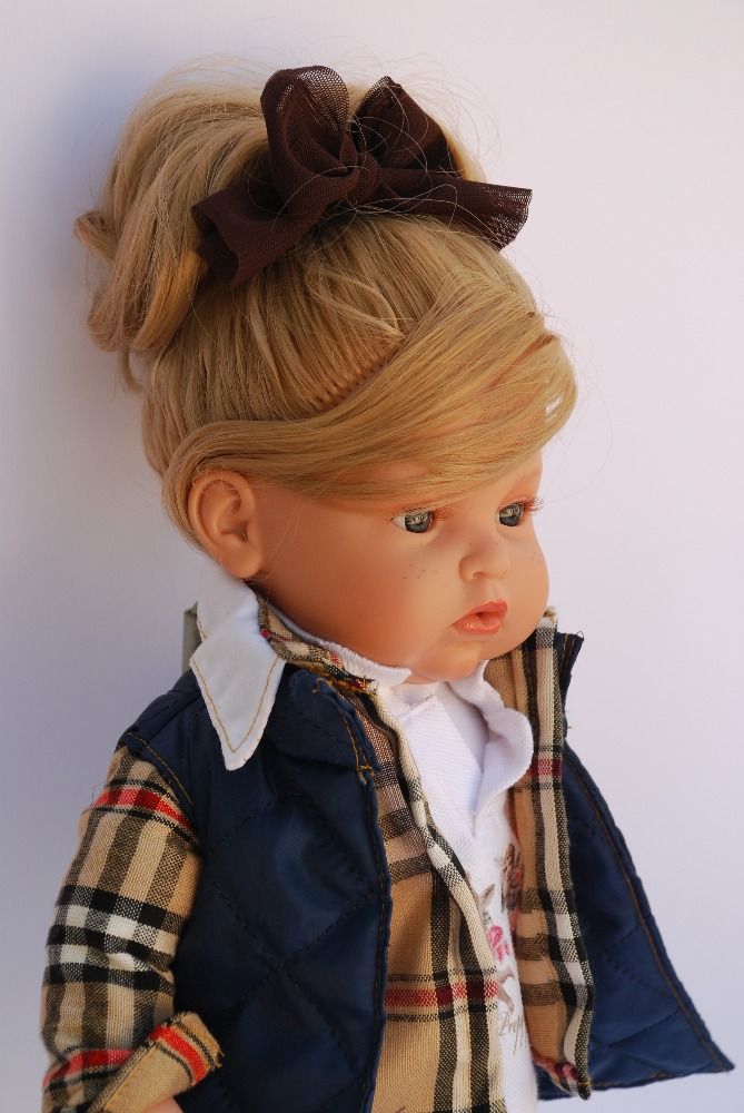 Realistická panenka holčička Carolina od firmy  ENDISA ze Španělska - obrázek 1