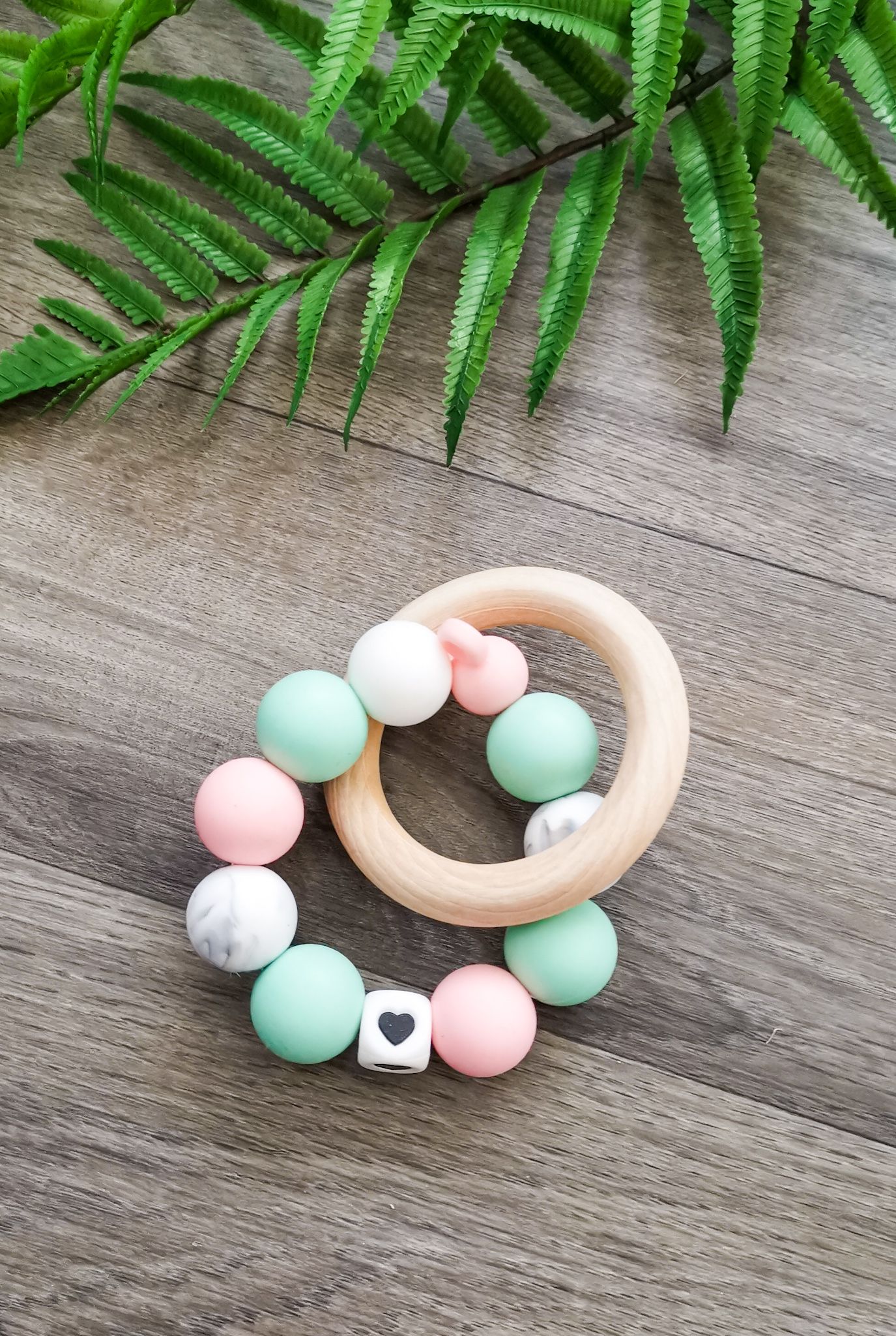 Kulišárny (handmade) Kousátko ,,Wendy,, Tvar přívěsku: ježek - obrázek 1