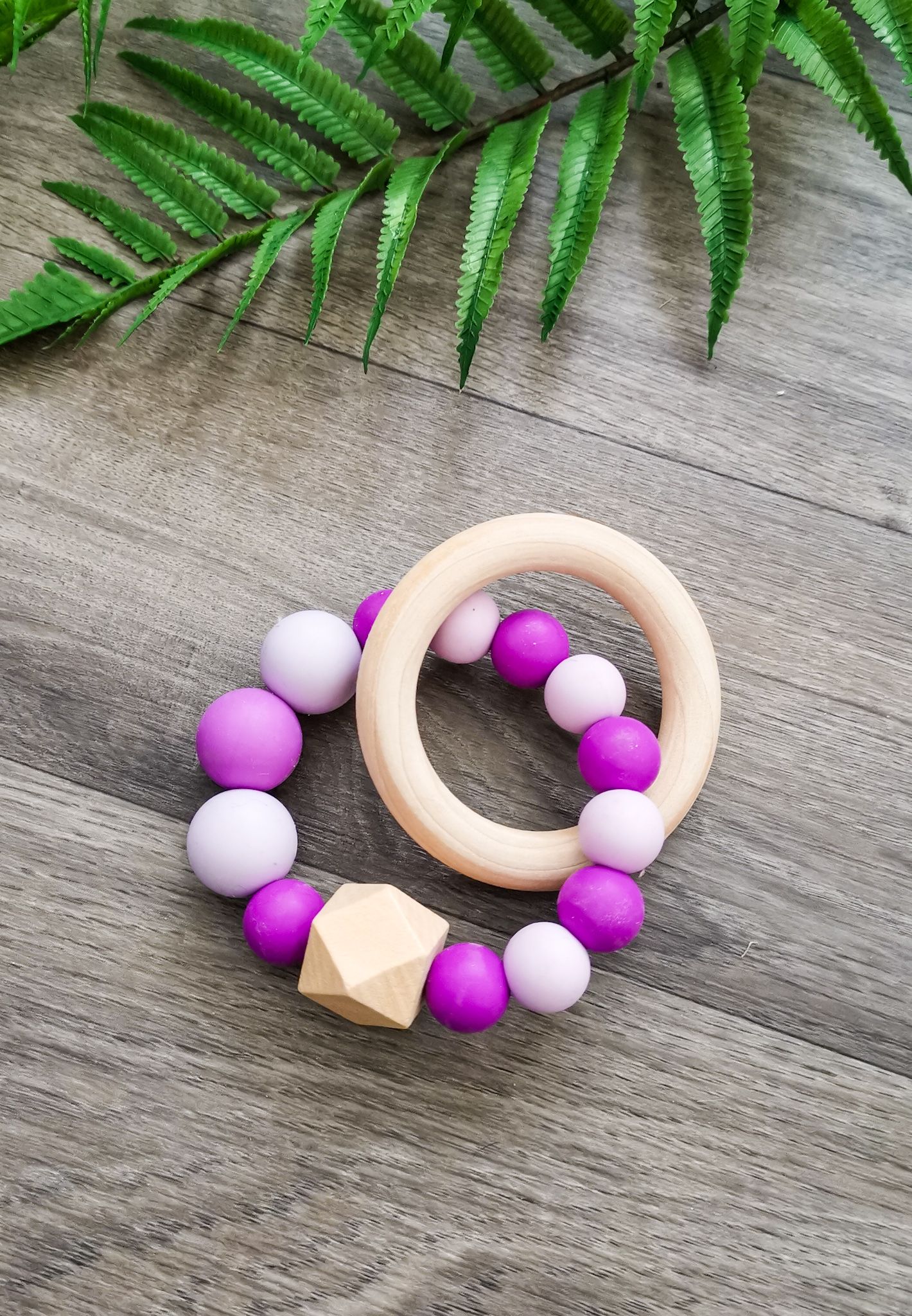Kulišárny (handmade) Kousátko ,,Purple,, Tvar přívěsku: Velký kroužek - obrázek 1