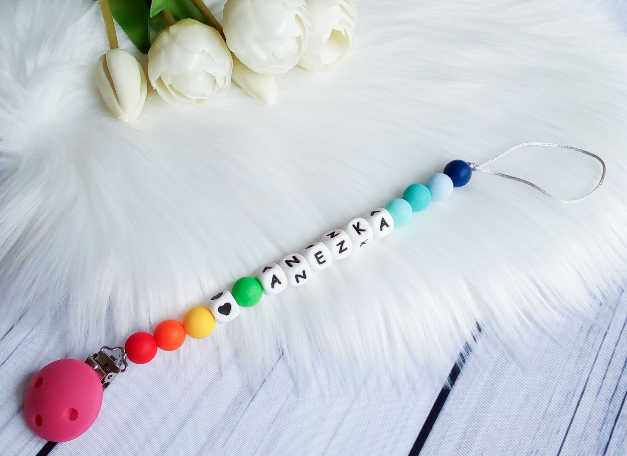 Kulišárny (handmade) Klip na dudlík ,,Rainbow name " - obrázek 2