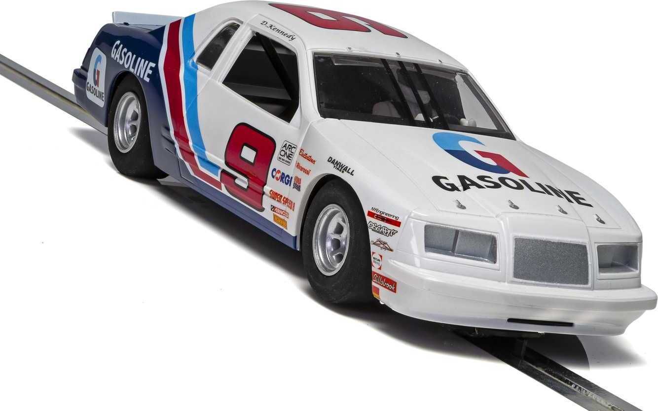 Autíčko Super Resistant SCALEXTRIC C4035 - Ford Thunderbird - Blue & White & Red (1:32) - obrázek 3