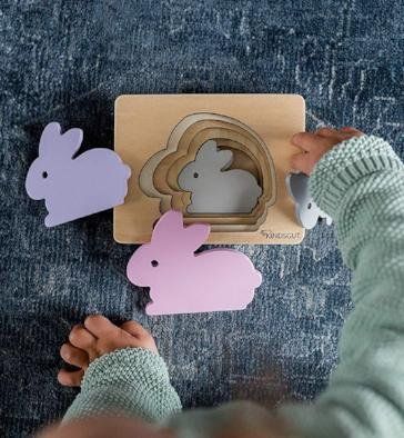 Kindsgut Dřevěné vkládací puzzle Králíček - obrázek 1