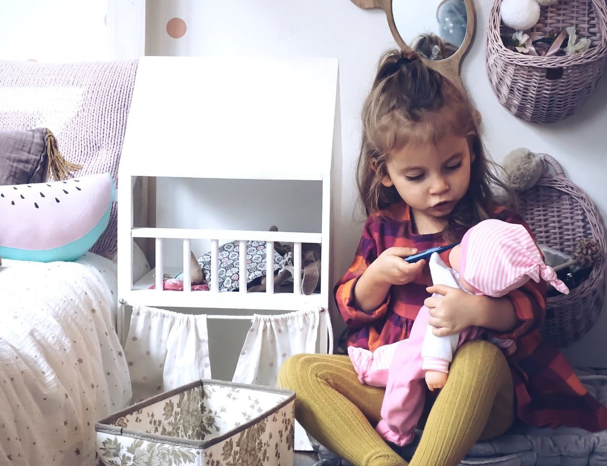 LILU Proutěný košík na stěnu pudrová růž - obrázek 4