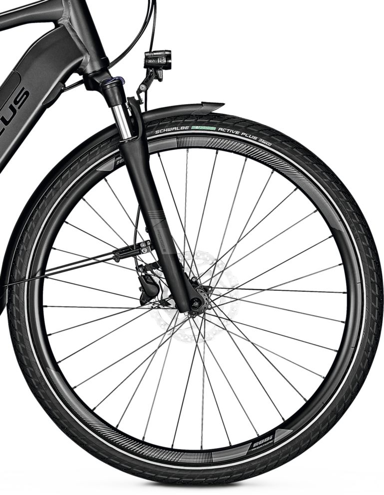 Focus Planet2 5.7 Magicblack 28" 53 L - obrázek 3