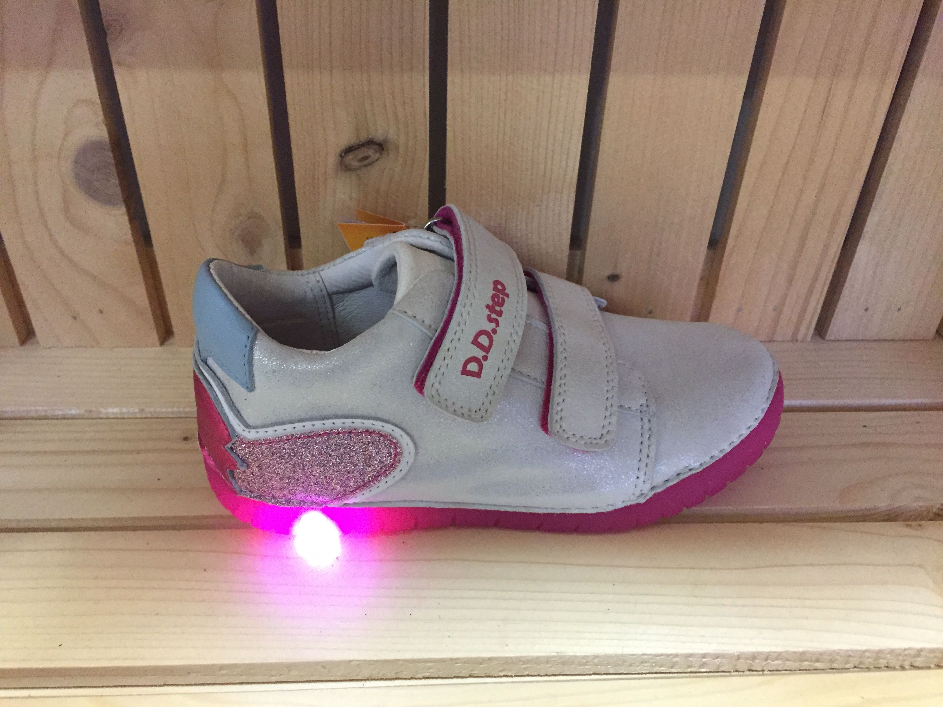 D.D.Step Svítící boty DD Step 050-18 L White Velikost: 31 - obrázek 2