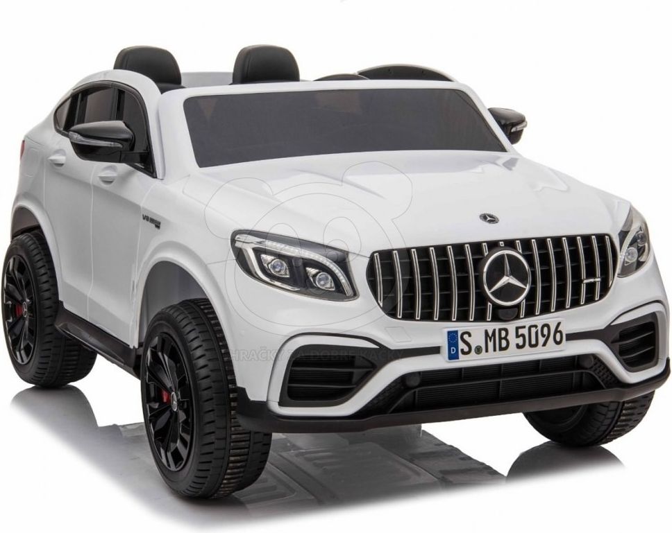 Mercedes AMG GLC 63 S 4x4 - bílé - obrázek 11