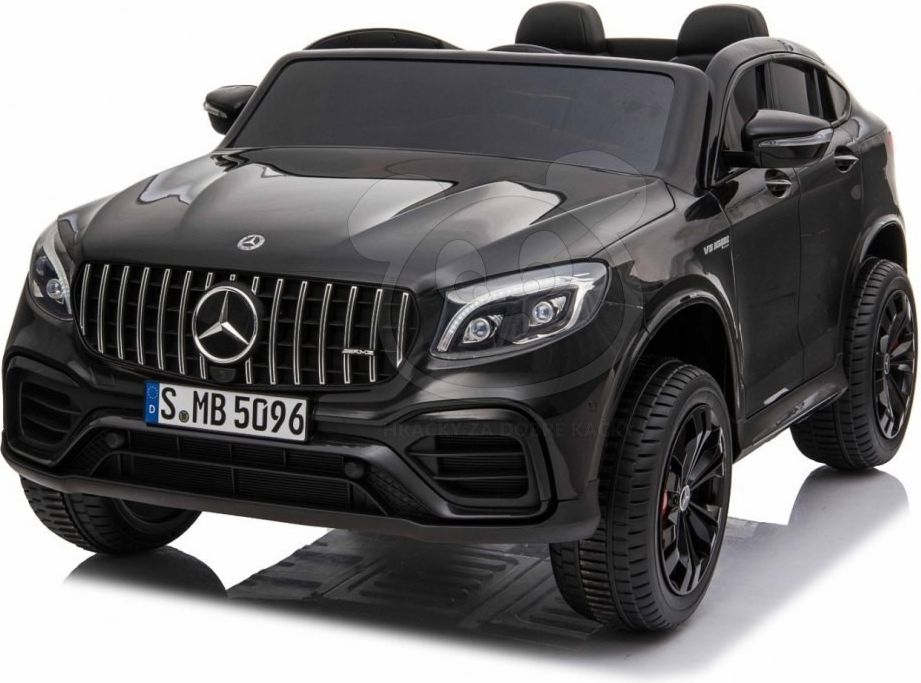 Mercedes AMG GLC 63 S 4x4 - bílé - obrázek 13