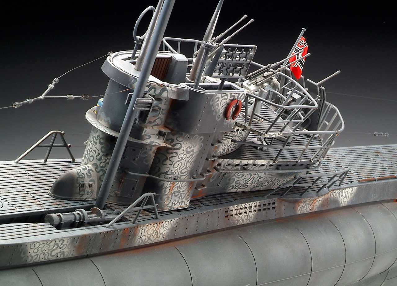 REVELL Plastic ModelKit ponorka Limited Edition 05163 - German Submarine Type VII C/41 (Platinum Edition) (1:72) - obrázek 10
