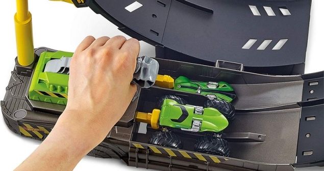 Hot Wheels monster trucks velká smyčka herní set - obrázek 4
