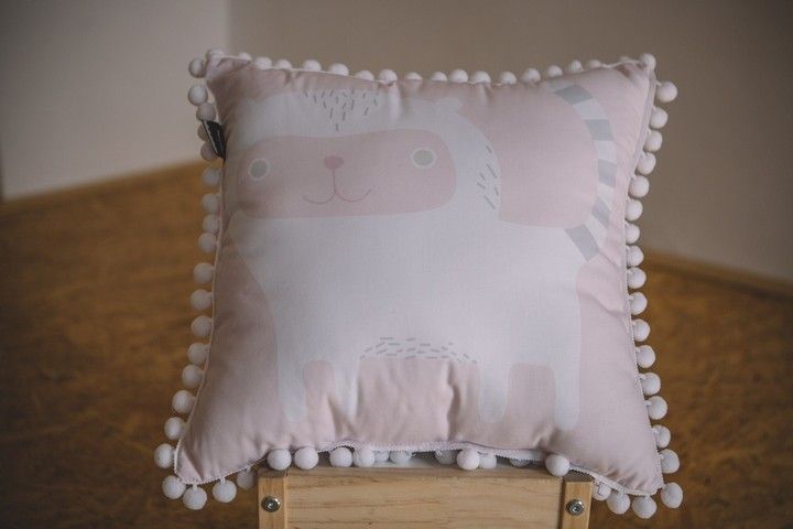 POLŠTÁŘ KITTENS PINK - VELKÝ - obrázek 1