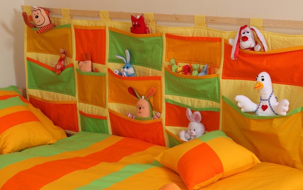 KAPSÁŘE ZA POSTEL - obrázek 1