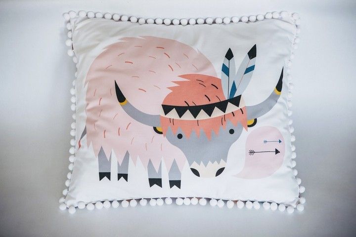 VÁLECÍ POLŠTÁŘ CUTE YAK GIRLY - obrázek 1
