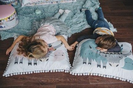 VÁLECÍ POLŠTÁŘ CUTE YAK GIRLY - obrázek 2