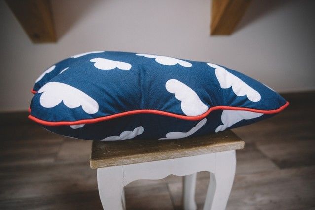 POLŠTÁŘ MRAK - CLOUDS, NAVY - obrázek 1