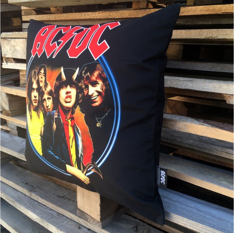 Carbotex DEKORAČNÍ POLŠTÁŘ AC/DC HIGHWAY TO HELL 45X45 - obrázek 3