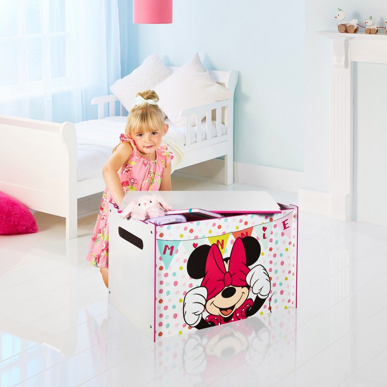DŘEVĚNÁ TRUHLA NA HRAČKY MINNIE - obrázek 7