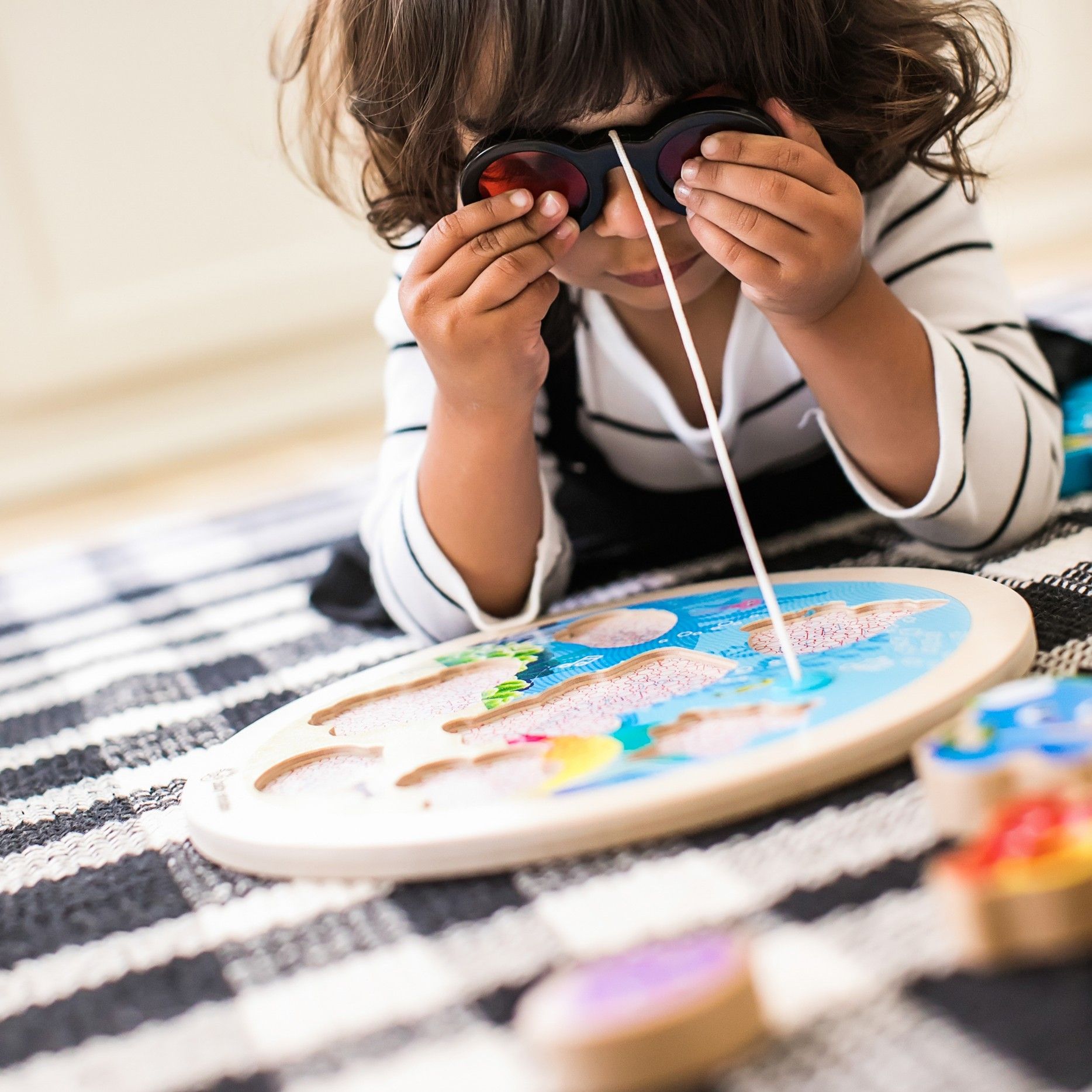 BABY EINSTEIN Hračka dřevěná puzzle Submarine Adventure HAPE 18m+ - obrázek 2