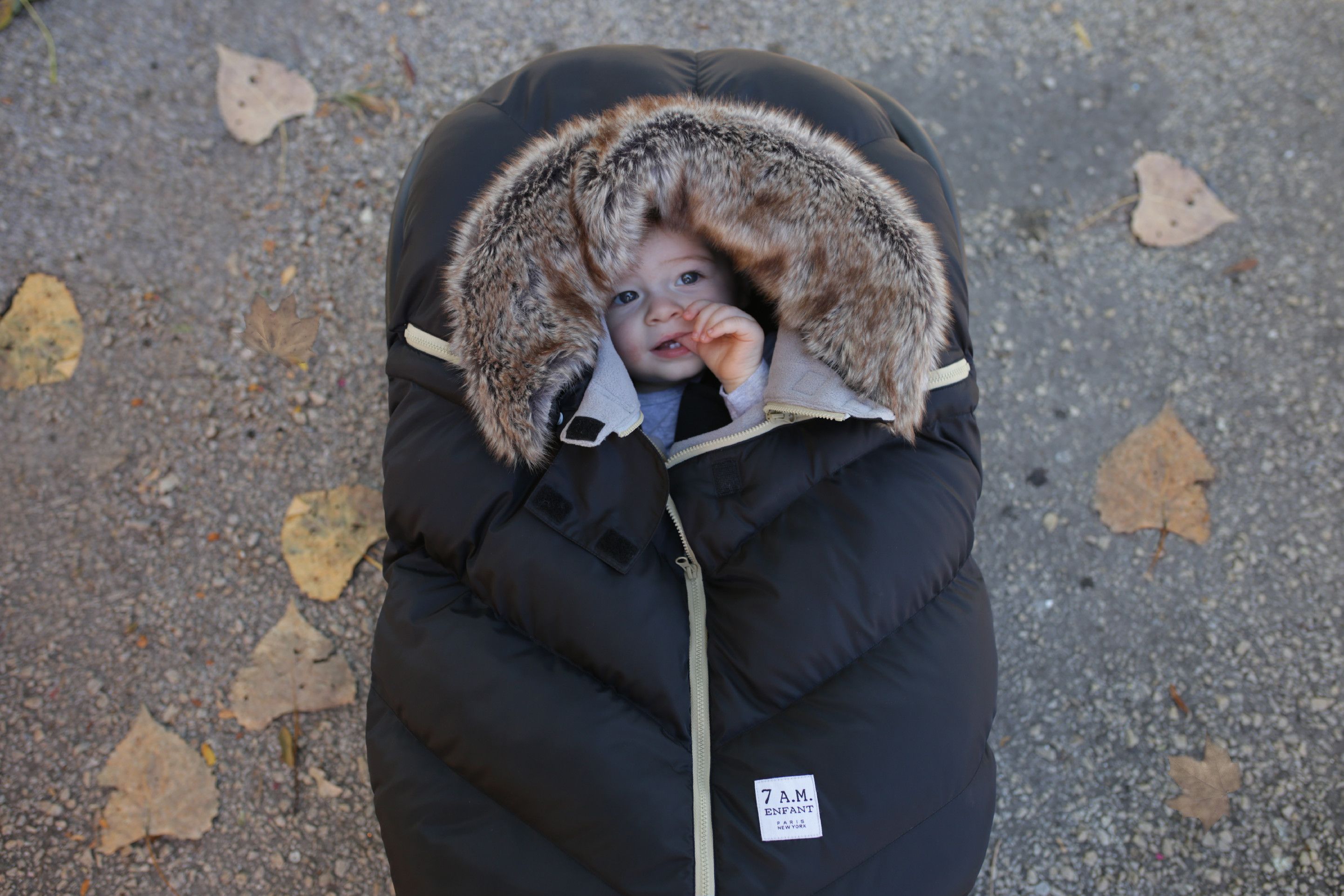 7AM FUSAK Car seat Cocoon BLACK - obrázek 4