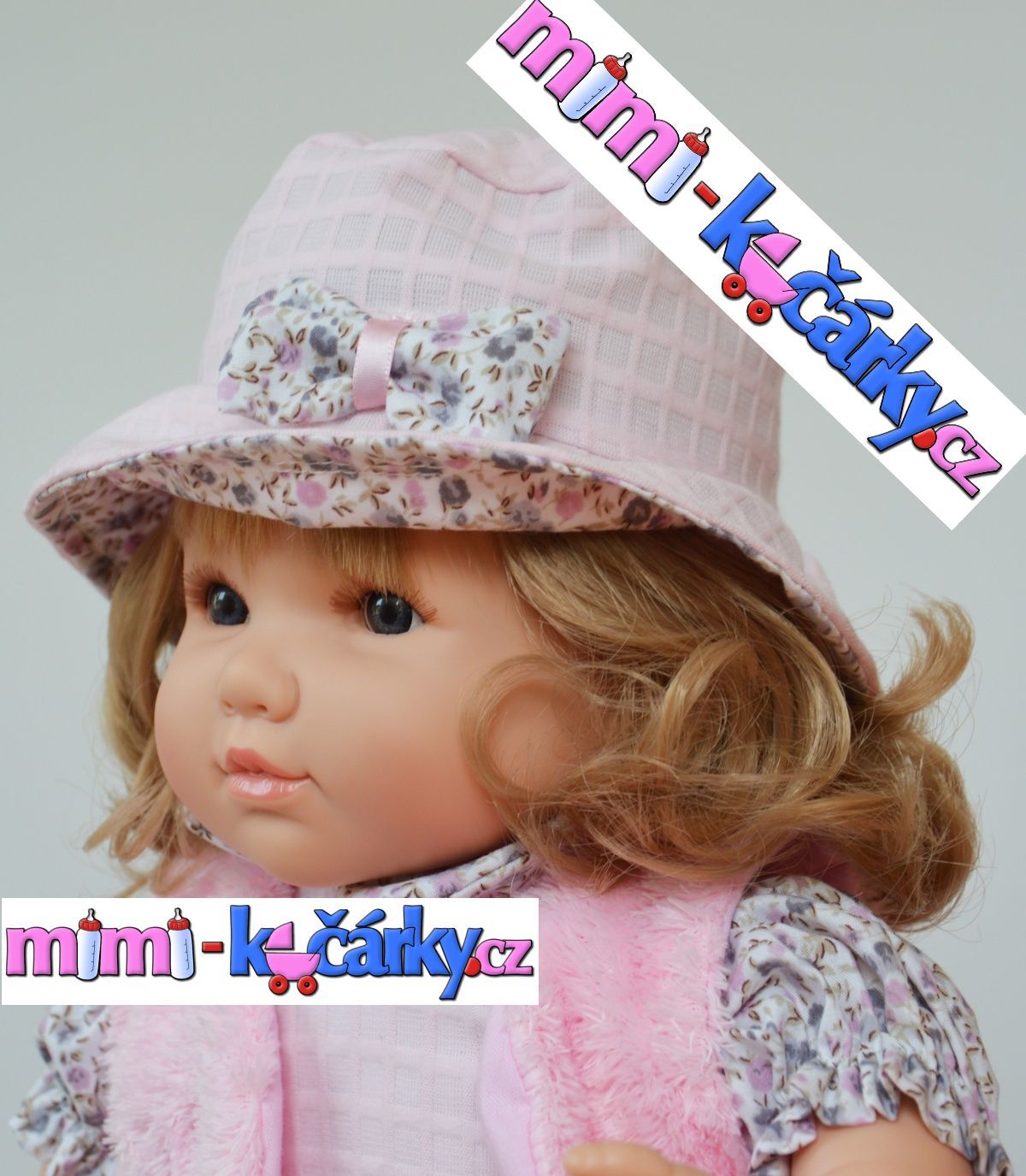 Panenka mluvící Berbesa Sandra s kloboučkem 42cm - obrázek 3