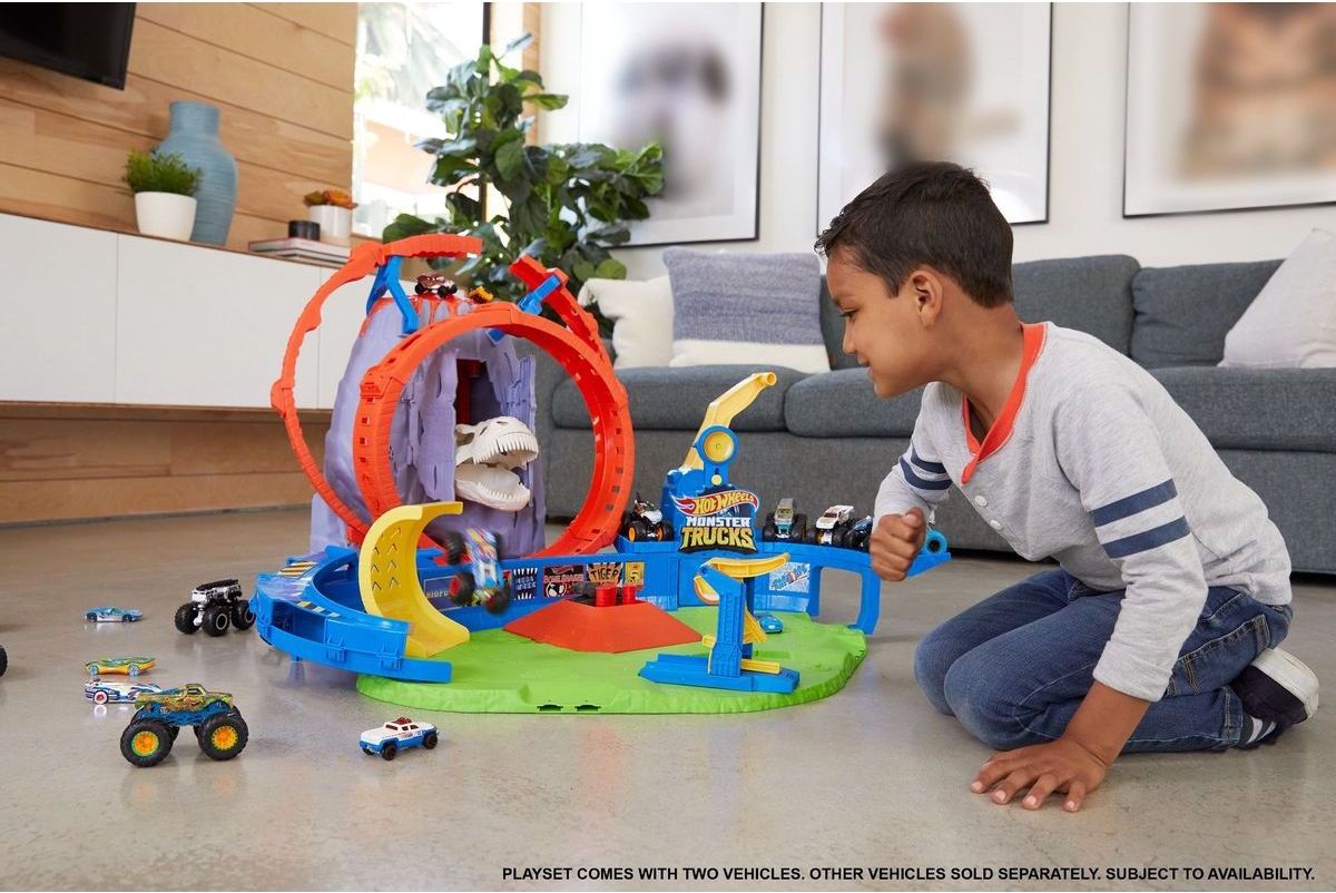 Hot Wheels Monster trucks akční prázdninový herní set - obrázek 6
