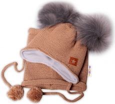 Čepice zimní pletená s chlupáčkovými bambulkami a komínkem - STAR medová - vel.68-86 - obrázek 1