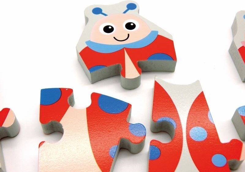 Oops Dřevěné oboustranné puzzle beruška - obrázek 3