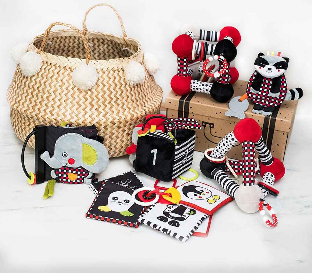 Baby Ono - Edukační hračka pyramida Tiny Yoga red 45009 - obrázek 5