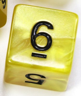 TLAMA games Hrací kostka šestistěnná perleťová Varianta: Zelenozlatá d6 - obrázek 11