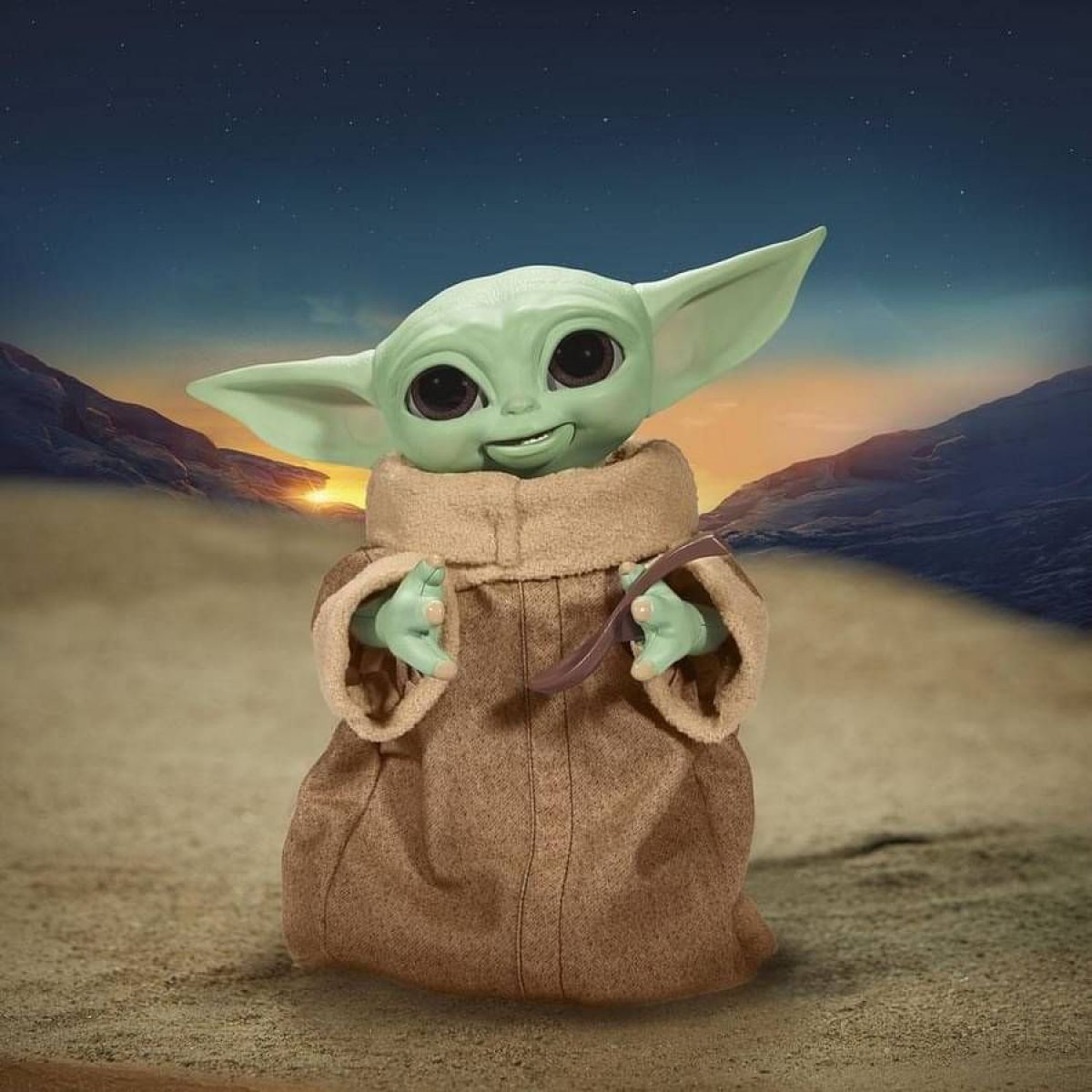 Hasbro Star Wars Interaktivní figurka Mandalorian Galactic Snackin' Grogu - obrázek 8