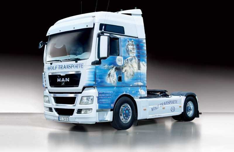 ITALERI Model Kit truck 3921 - MAN TGX XXL “WOLF TRANSPORTE” (1:24) - obrázek 5