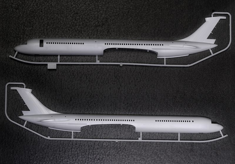 ZVEZDA Model Kit letadlo 7013 - Ilyushin IL-62M (1:144) - obrázek 4