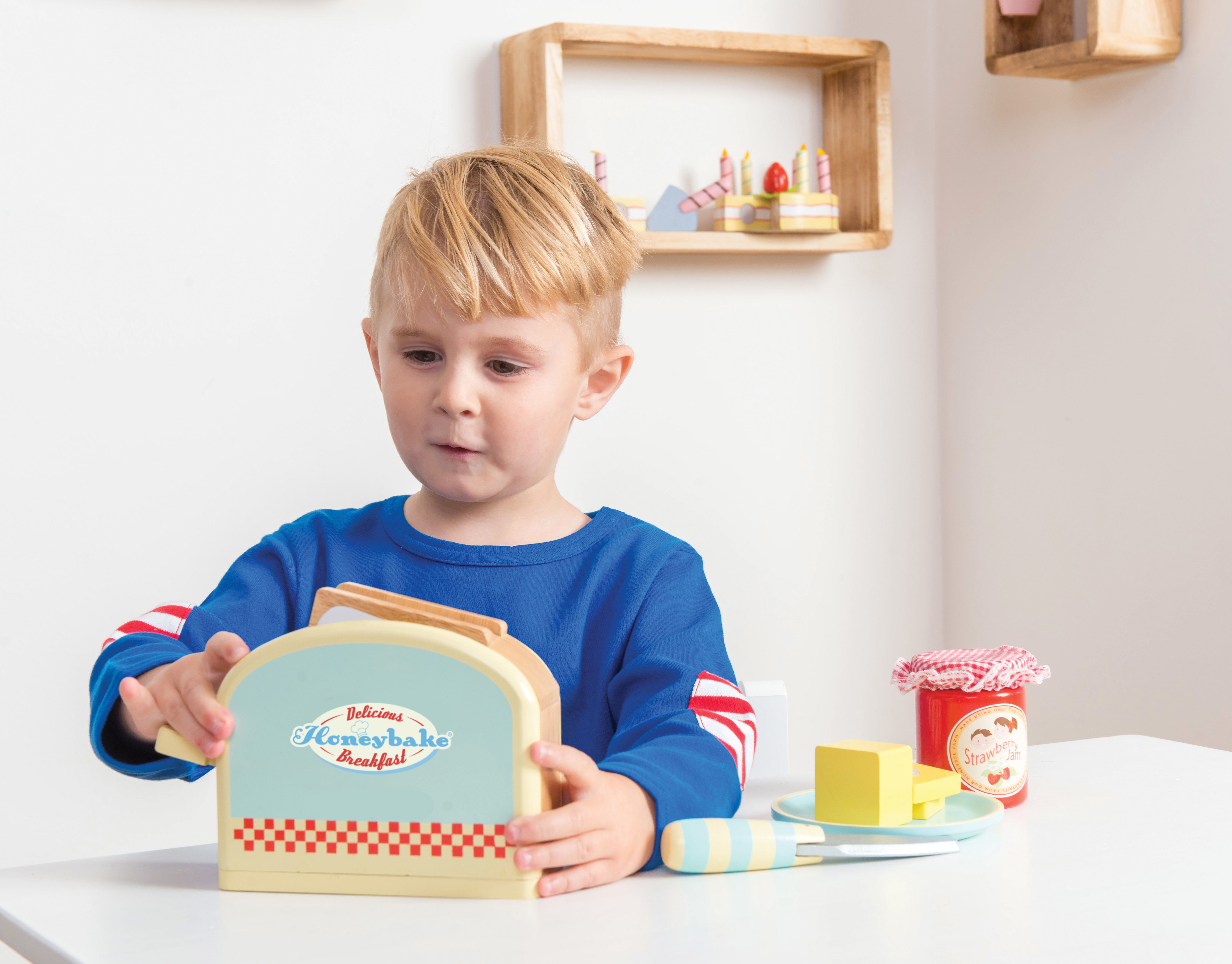 Le Toy Van Toaster s příslušenstvím - obrázek 2