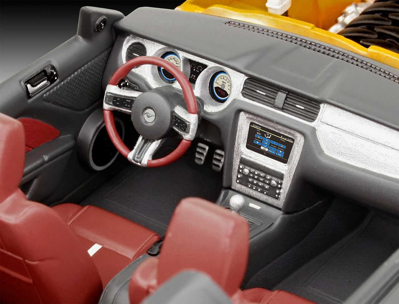 REVELL ModelSet auto 67046 - 2010 Ford Mustang GT (1:25) - obrázek 2