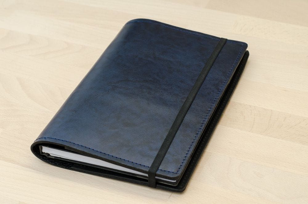 Sedlář Tlustý TLW Luxusní kožený zápisník Fango tmavě modrý, B6 - obrázek 1