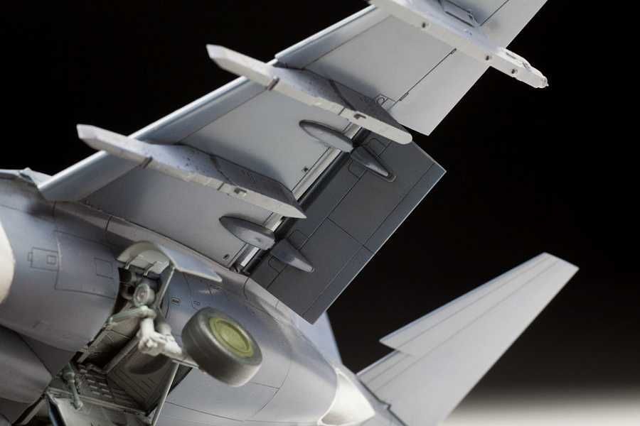 ZVEZDA Model Kit letadlo 4821 - YAK-130 Russian trainer/fighter (1:48) - obrázek 5