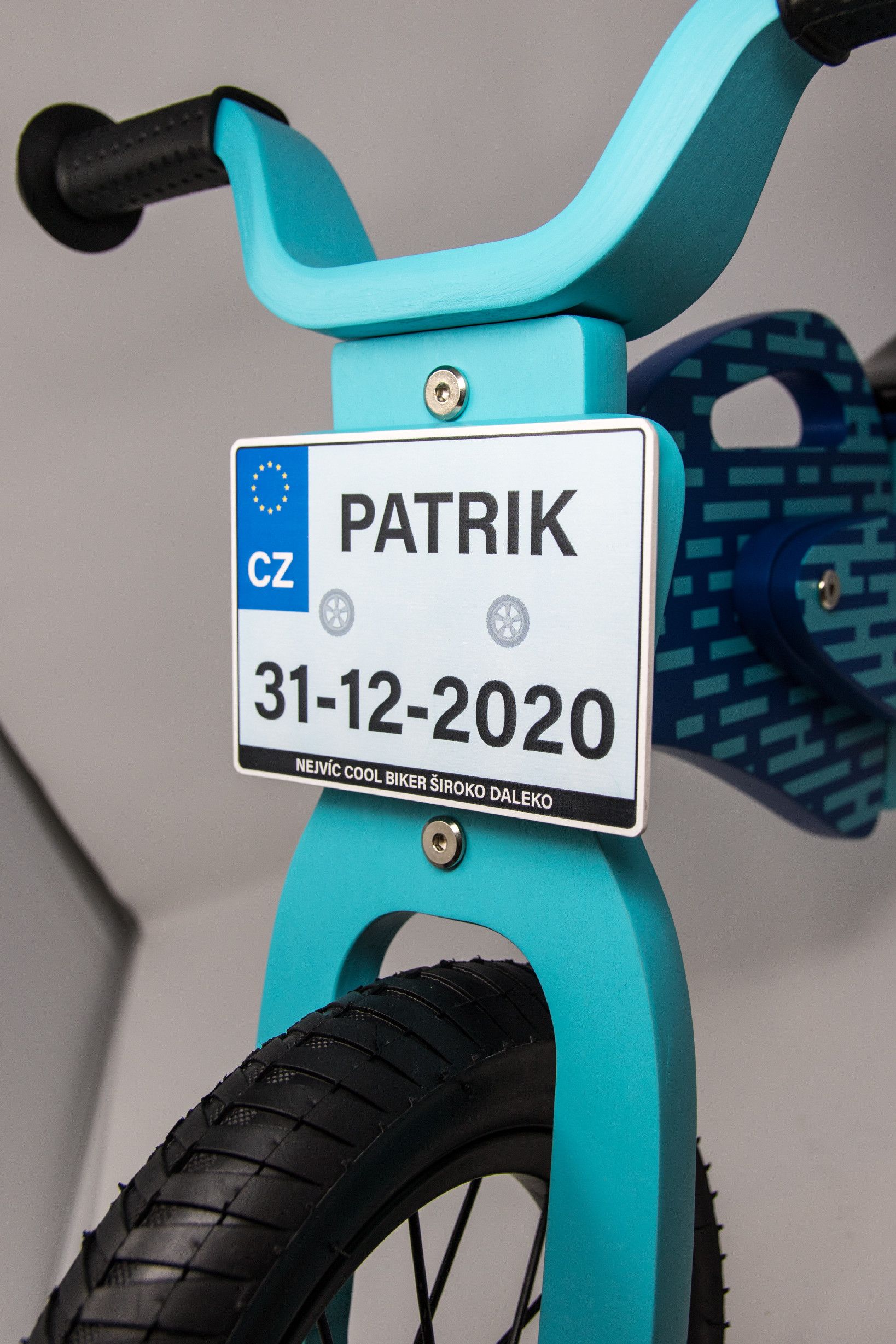 Dětské odrážedlo Enduro značky Toyz, dřevěné, barva modrá, s osobní SPZ Text na SPZ: Budoucí cyklistická star, Barva SPZ: - - obrázek 4