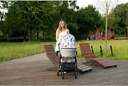 Kočárek Kunert Lazzio Premium dvojkombinace stříbrný rám černý + bordó - obrázek 29